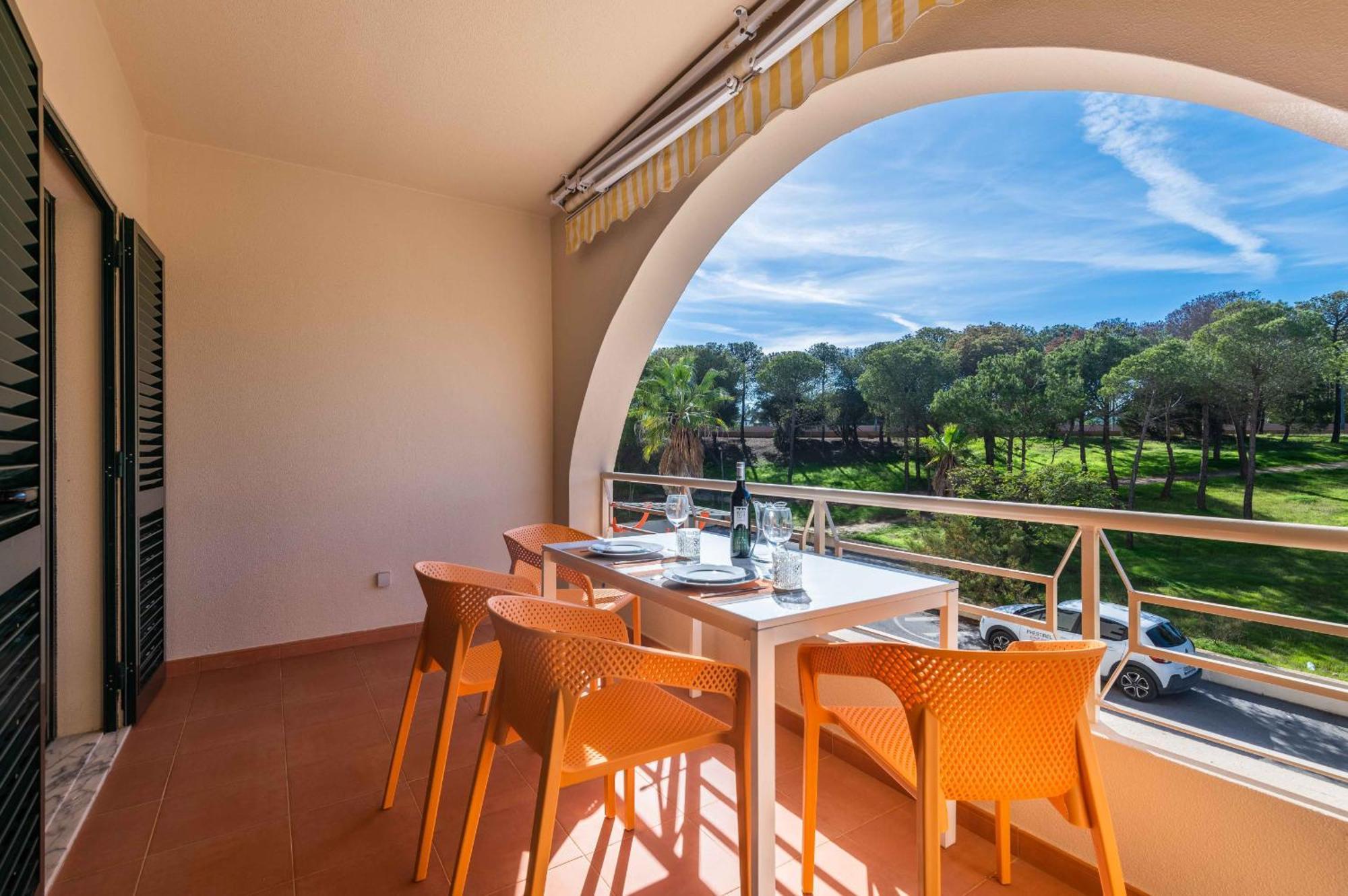 Salgados 1 Bedroom Apartment - 500M From The Beach Гия Екстериор снимка