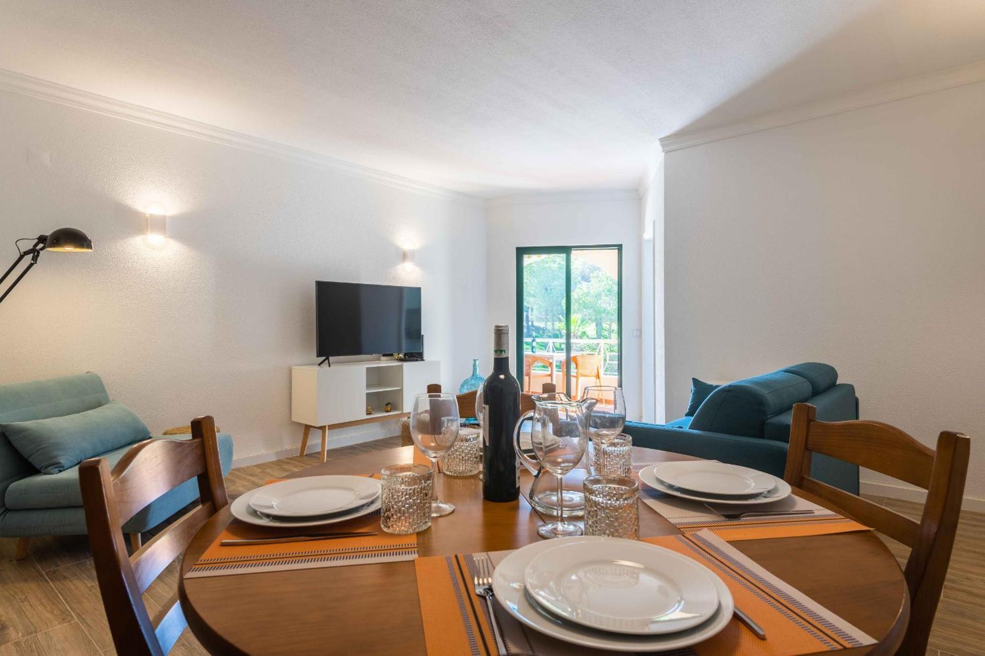 Salgados 1 Bedroom Apartment - 500M From The Beach Гия Екстериор снимка