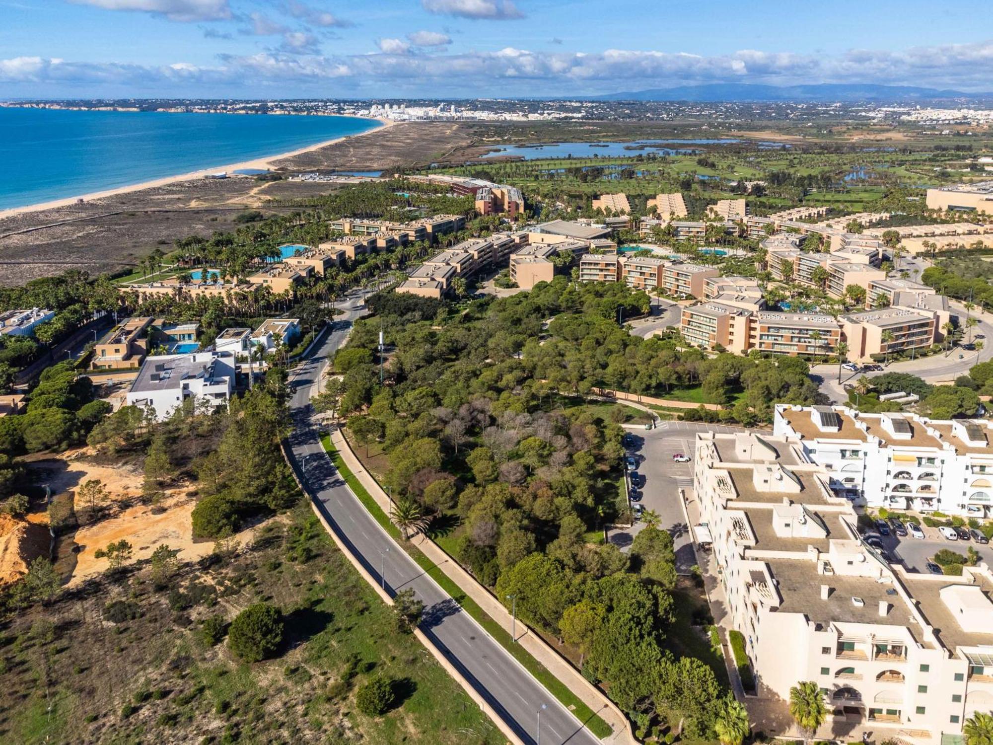 Salgados 1 Bedroom Apartment - 500M From The Beach Гия Екстериор снимка