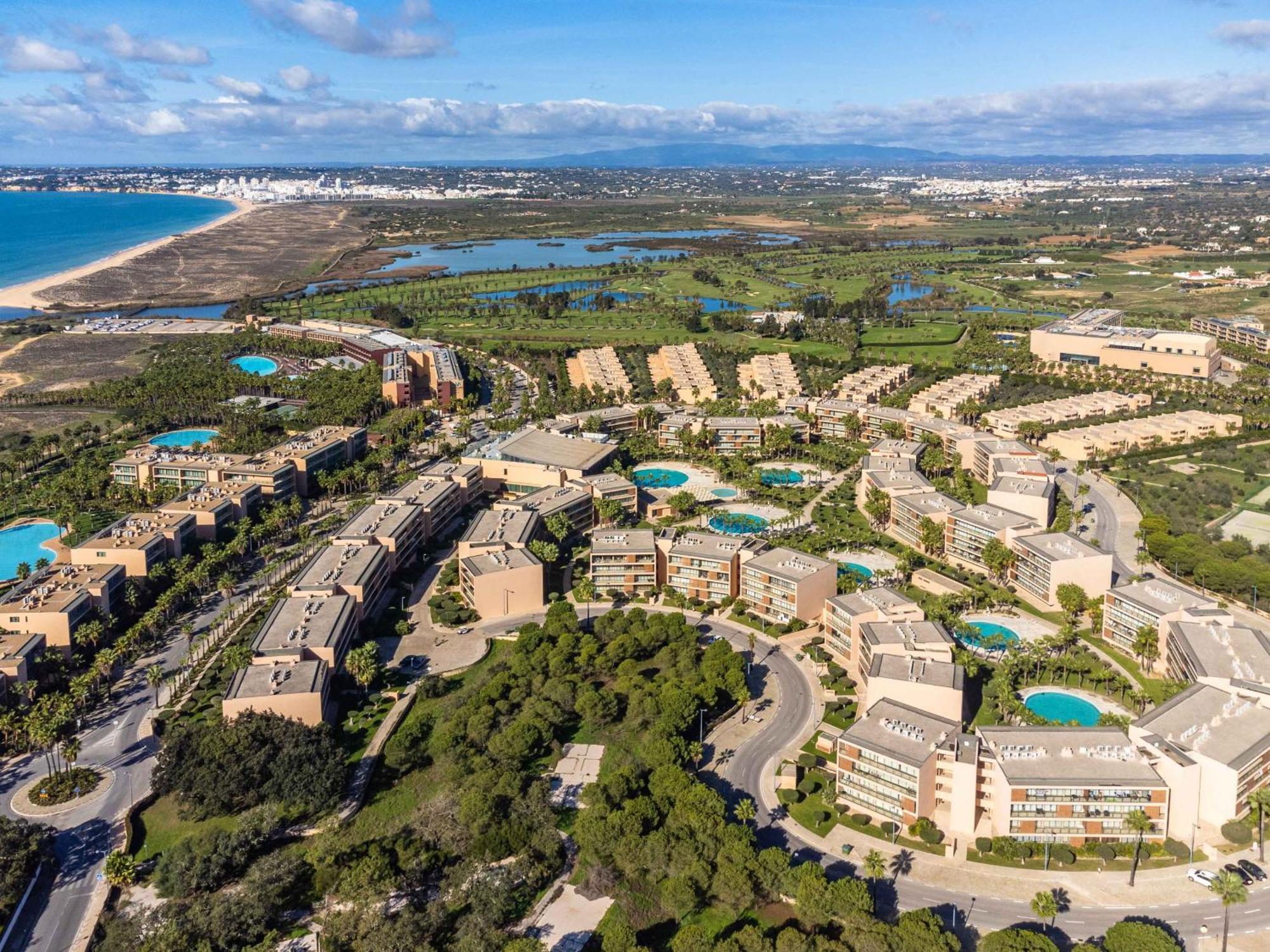 Salgados 1 Bedroom Apartment - 500M From The Beach Гия Екстериор снимка
