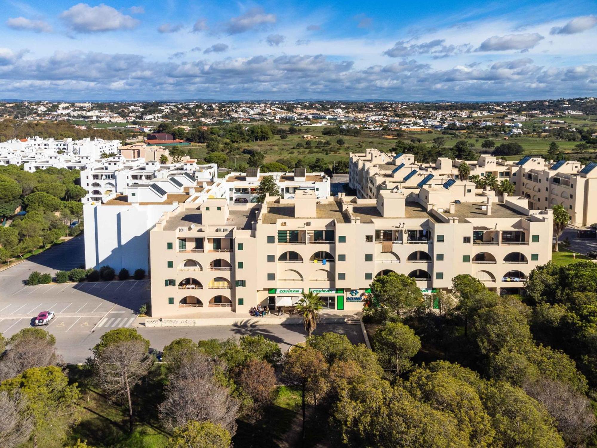 Salgados 1 Bedroom Apartment - 500M From The Beach Гия Екстериор снимка
