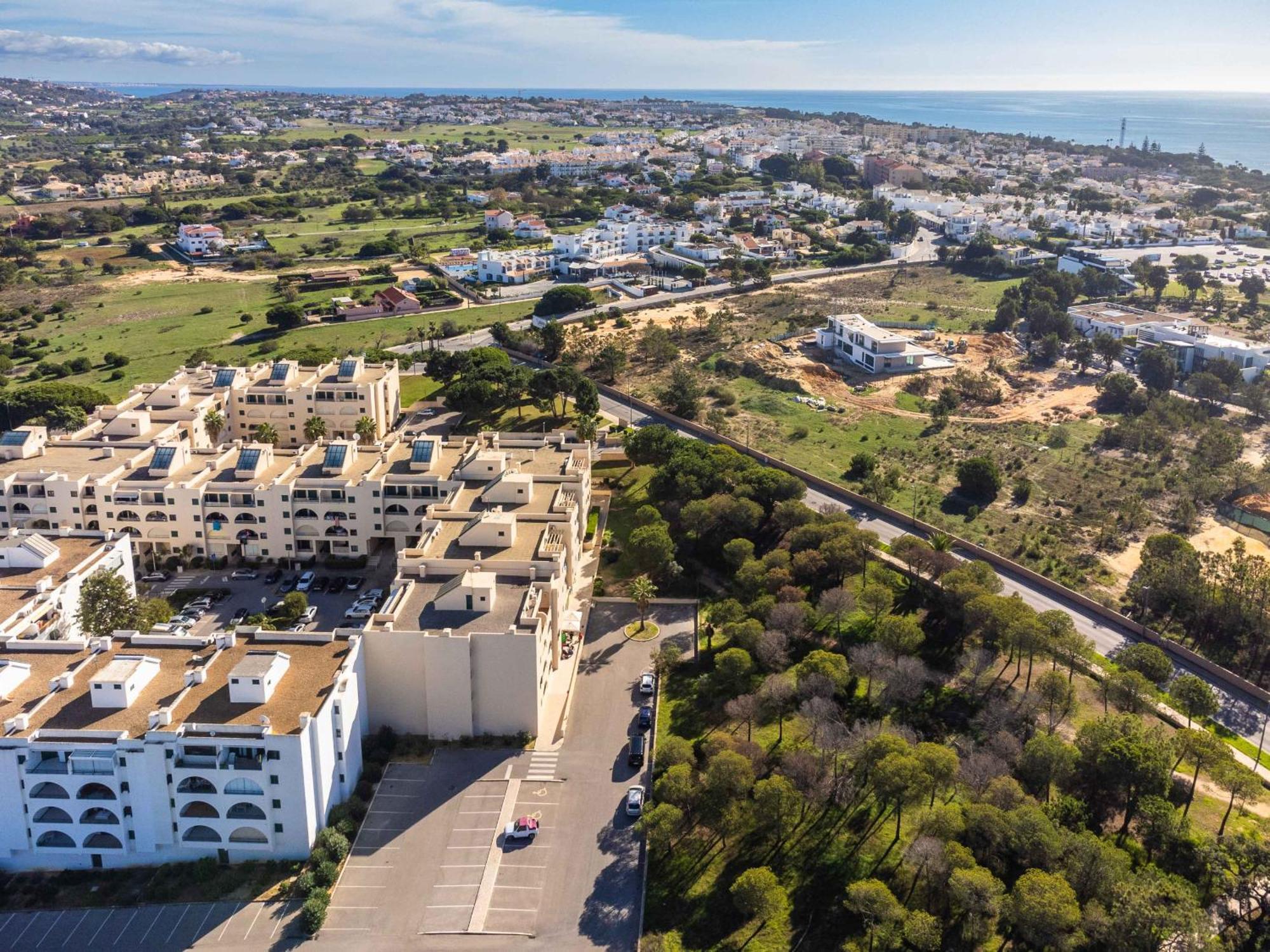 Salgados 1 Bedroom Apartment - 500M From The Beach Гия Екстериор снимка